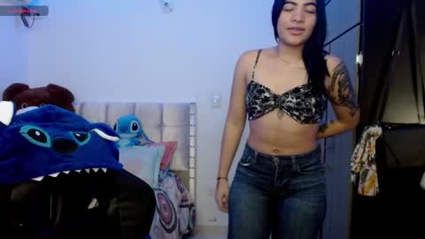 Caylinn online show from September 2025 03:50:02 AM