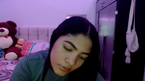 Caylinn online show from September 2025 01:51:01 AM