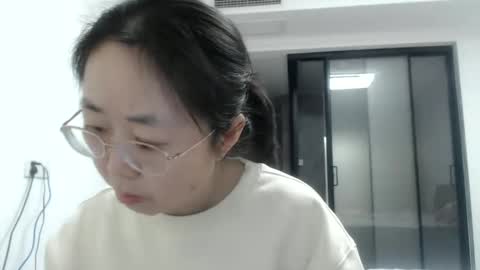 Snapshot of cbz112233 chatting on February 2025 04:11:01 PM ANNYANNY online show from February 2025 04:11:01 PM