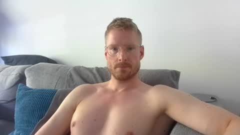 Snapshot of ccloser87 chatting on June 2026 07:28:01 AM ccloser87 online show from June 2026 07:28:01 AM