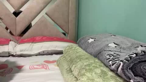 ceci1218 online show from April 2026 02:06:01 AM