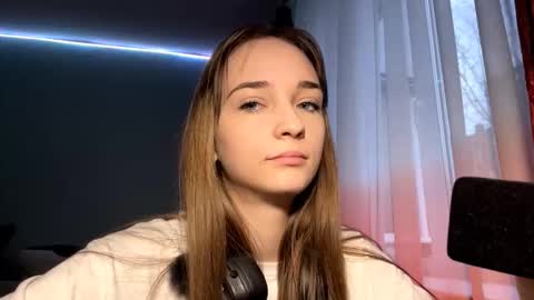 Lily online show from November 2025 12:26:01 PM