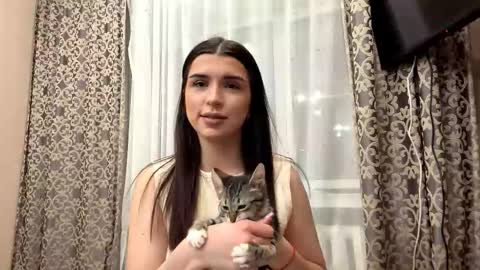 Snapshot of cecilianoblitt chatting on March 2026 05:18:02 PM Darina online show from March 2026 05:18:02 PM