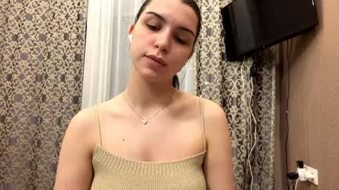 Snapshot of cecilianoblitt chatting on April 2026 04:30:01 PM Darina online show from April 2026 04:30:01 PM