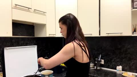 Snapshot of cecilianoblitt chatting on April 2026 04:23:01 PM Darina online show from April 2026 04:23:01 PM