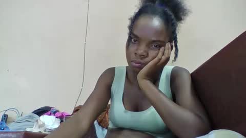 Snapshot of cedia837872 chatting on April 2026 08:06:02 PM cedia837872 online show from April 2026 08:06:02 PM