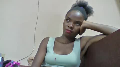 Snapshot of cedia837872 chatting on April 2026 05:02:02 PM cedia837872 online show from April 2026 05:02:02 PM