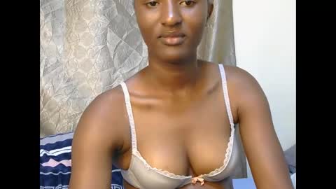cee_queen online show from May 2026 08:57:02 PM