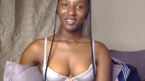 cee_queen online show from June 2026 02:32:01 PM