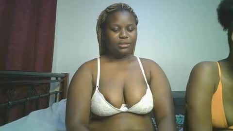 ceepretty25 online show from December 2025 11:33:02 PM