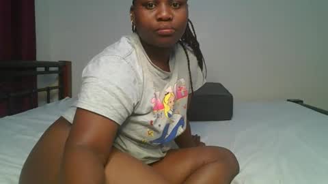 Snapshot of ceepretty25 chatting on April 2026 12:57:01 AM ceepretty25 online show from April 2026 12:57:01 AM