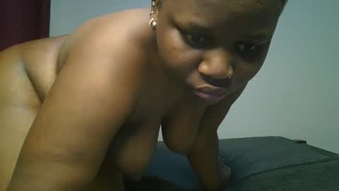 Snapshot of ceepretty25 chatting on April 2026 01:41:02 PM ceepretty25 online show from April 2026 01:41:02 PM