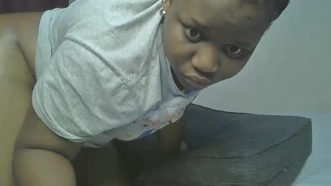 Snapshot of ceepretty25 chatting on May 2026 02:42:02 AM ceepretty25 online show from May 2026 02:42:02 AM