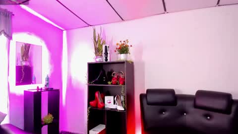 Snapshot of celeste_bdsm chatting on April 2026 04:57:02 PM celeste_bdsm online show from April 2026 04:57:02 PM