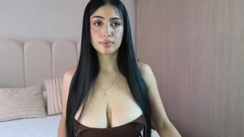 Snapshot of celeste_tailor_ chatting on May 2026 08:16:02 PM Celeste Tailor online show from May 2026 08:16:02 PM
