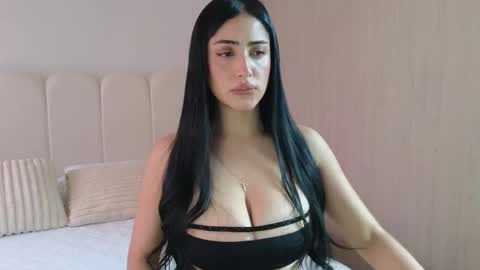 Snapshot of celeste_tailor_ chatting on May 2026 08:04:02 PM Celeste Tailor online show from May 2026 08:04:02 PM
