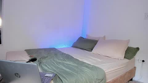 celesteginger online show from February 2025 03:05:01 PM