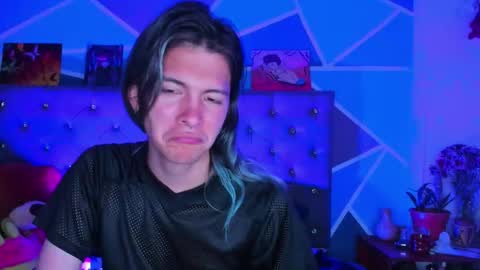 I am Valentinn online show from November 2025 07:57:01 PM