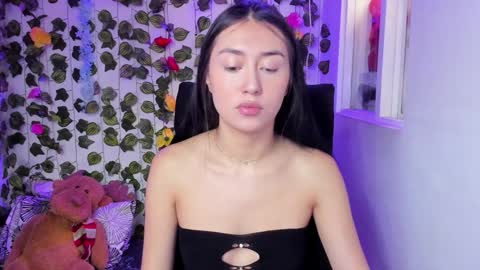 Celestineeeeee online show from December 2024 06:06:02 PM