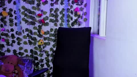 Celestineeeeee online show from December 2024 10:28:01 PM