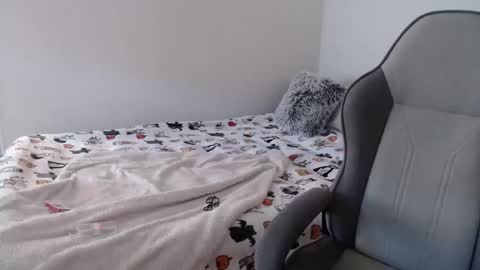 Snapshot of celinecostas chatting on November 2025 05:07:01 PM Celine Costas online show from November 2025 05:07:01 PM