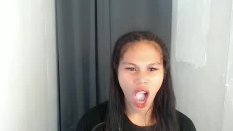 Snapshot of cellin_fuckdoll chatting on May 2026 09:56:02 PM cellin online show from May 2026 09:56:02 PM