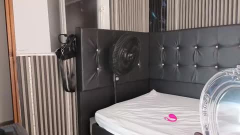 Cerecita  online show from March 2026 10:53:01 AM