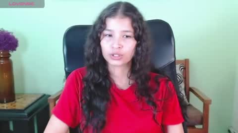 Snapshot of chalonvera chatting on April 2026 10:33:01 PM Chalon online show from April 2026 10:33:01 PM