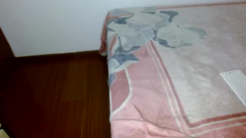 Snapshot of chanell_parisi chatting on February 2025 01:55:02 PM chanell online show from February 2025 01:55:02 PM