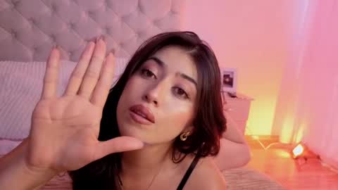 Chanell online show from September 2025 08:08:01 PM