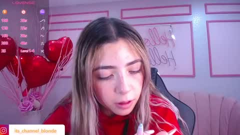 channel_blonde_a online show from February 2025 10:43:01 PM