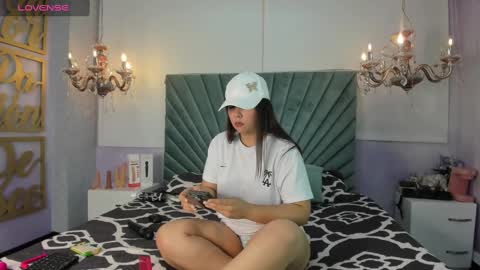 Snapshot of channeyprincess chatting on January 2025 11:37:02 AM Channey online show from January 2025 11:37:02 AM