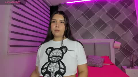 Snapshot of channeyprincess chatting on January 2025 01:19:02 PM Channey online show from January 2025 01:19:02 PM