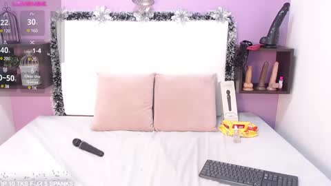 Snapshot of chantalblair chatting on December 2024 10:19:01 PM Chantal Blair online show from December 2024 10:19:01 PM