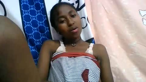 chantale483461 online show from March 2026 07:19:01 PM