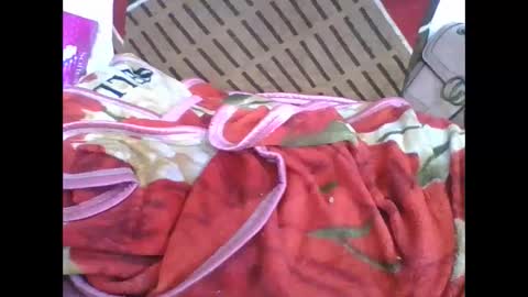 Snapshot of chantale483461 chatting on May 2026 06:27:02 PM chantale483461 online show from May 2026 06:27:02 PM