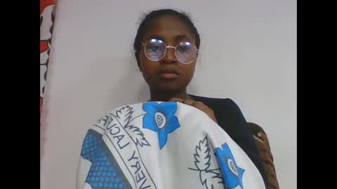 Snapshot of chantale483461 chatting on May 2026 07:27:02 AM chantale483461 online show from May 2026 07:27:02 AM