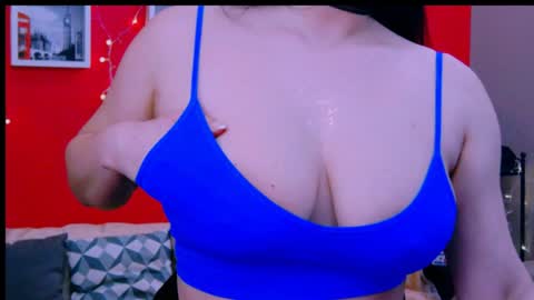 Snapshot of chantallovely chatting on January 2025 08:18:02 AM The Queen online show from January 2025 08:18:02 AM