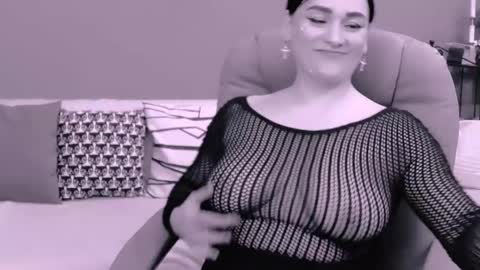 Snapshot of chantallovely chatting on March 2025 12:23:01 PM The Queen online show from March 2025 12:23:01 PM