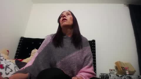 Snapshot of chantalvedette chatting on May 2026 03:25:02 AM online show from May 2026 03:25:02 AM