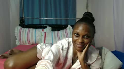 Snapshot of chantelsamz2 chatting on February 2025 04:10:02 AM Chantel online show from February 2025 04:10:02 AM