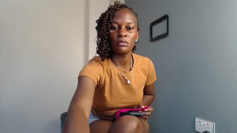 Snapshot of chantelsamz2 chatting on November 2025 05:31:01 AM Chantel online show from November 2025 05:31:01 AM