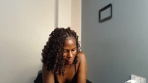 Snapshot of chantelsamz2 chatting on November 2025 01:09:02 AM Chantel online show from November 2025 01:09:02 AM