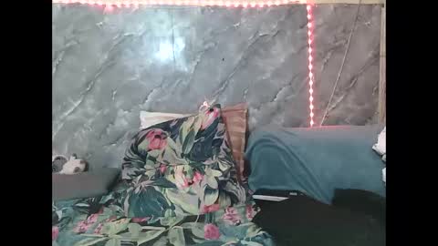 Zaria Vixen online show from October 2025 09:33:01 PM