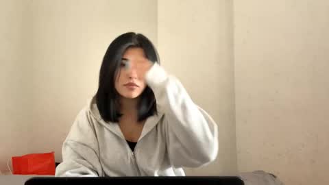 Snapshot of charalilleberg chatting on November 2025 07:56:01 AM Lola online show from November 2025 07:56:01 AM