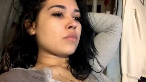 Lola online show from January 2026 04:01:01 PM