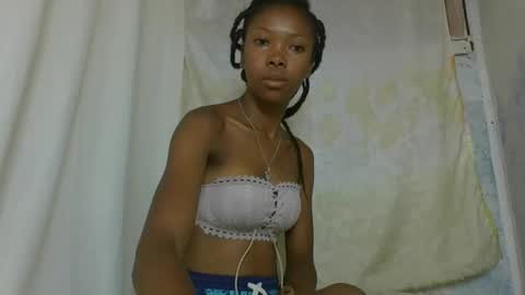 Snapshot of chariola0101 chatting on January 2025 05:13:01 AM chariola0101 online show from January 2025 05:13:01 AM