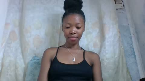 Snapshot of chariola0101 chatting on February 2025 07:00:01 PM chariola0101 online show from February 2025 07:00:01 PM