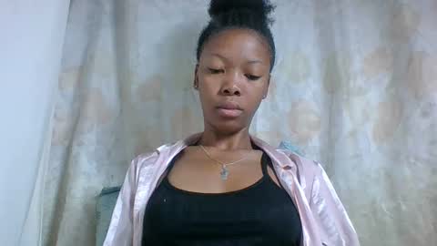Snapshot of chariola0101 chatting on February 2025 02:28:02 AM chariola0101 online show from February 2025 02:28:02 AM