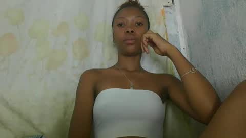 Snapshot of chariola0101 chatting on February 2025 10:19:02 PM chariola0101 online show from February 2025 10:19:02 PM